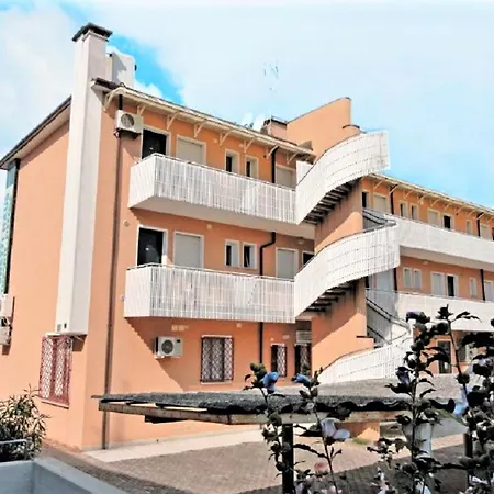 Apartament Flat With Terrace And Parking