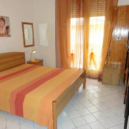 Flat With Terrace And Parking *