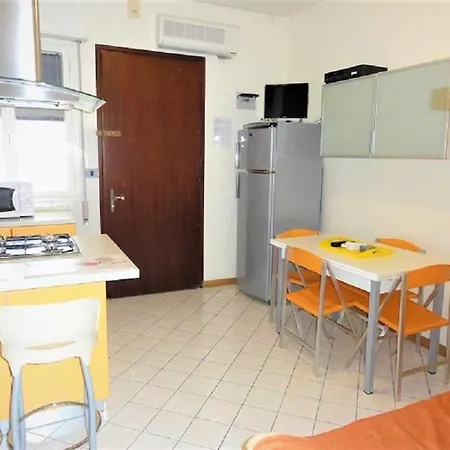 Flat With Terrace And Parking