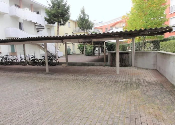 Flat With Terrace And Parking